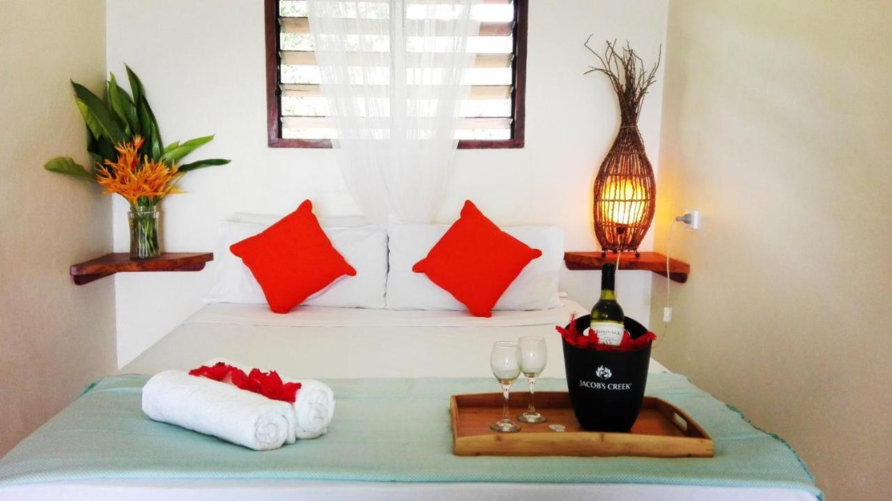 Blue Bay Resort Port Vila Dış mekan fotoğraf