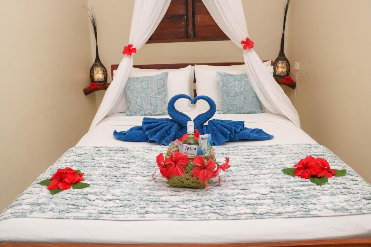 Blue Bay Resort Port Vila Dış mekan fotoğraf